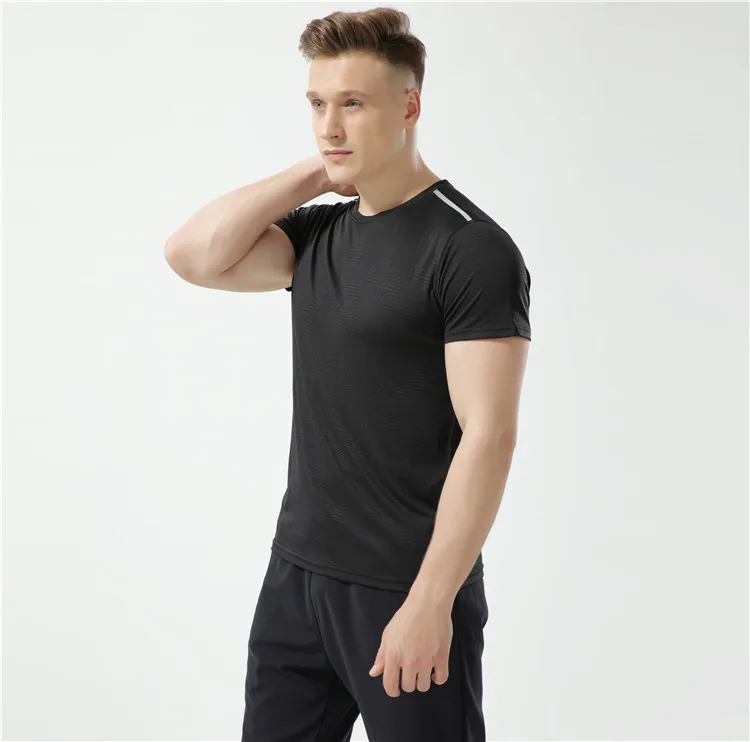 

Applicable in any season nylon high stretch sports fitness short-sleeved T-shirt, Customized color