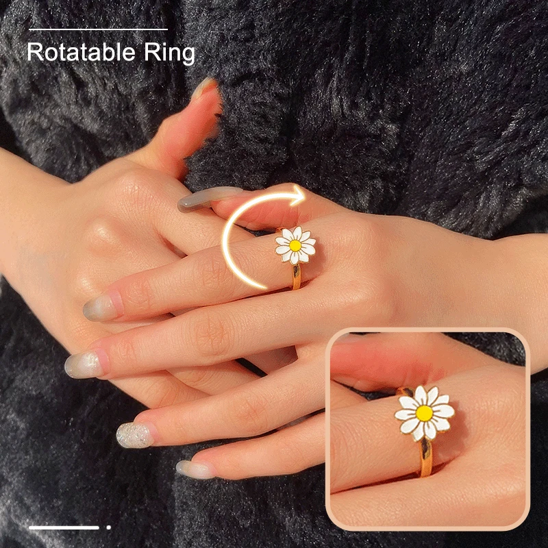 

2022 Hot Women Gothic Jewelry Daisy Butterfly Design Bead Anxiety Rings Teens Rotatable Ring Jewelry Accessories for Teenagers, Gold