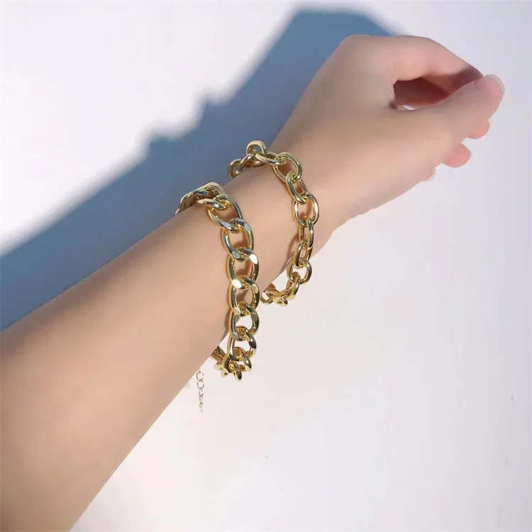 

2021 New 2pcs/set Chunky Cuban link Chain Bracelets 18K Gold Plated Bracelets for Women Minimalist Bracelets Simple Jewelry