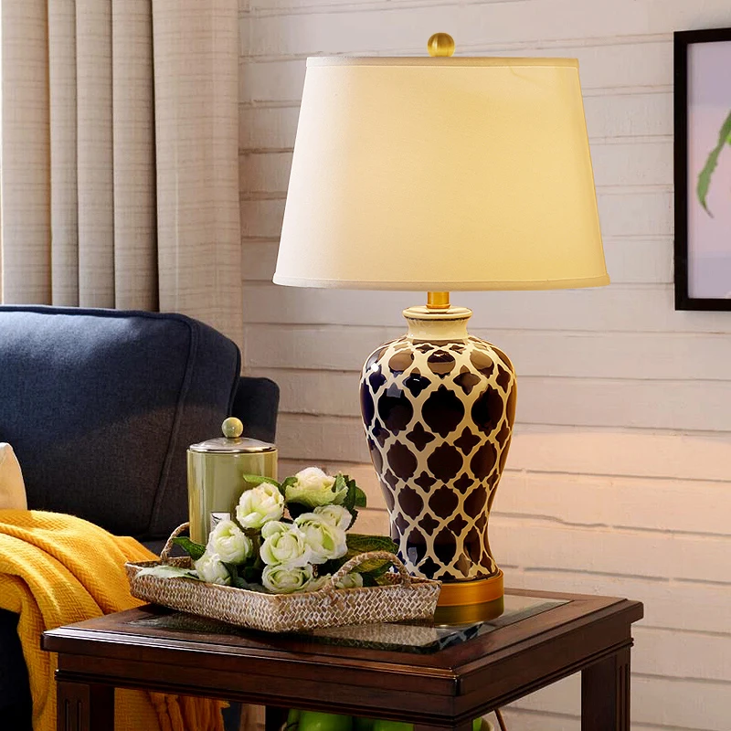 New modern Blue and White Porcelain Chinese Jar Ceramic Table Lamp for home hotel
