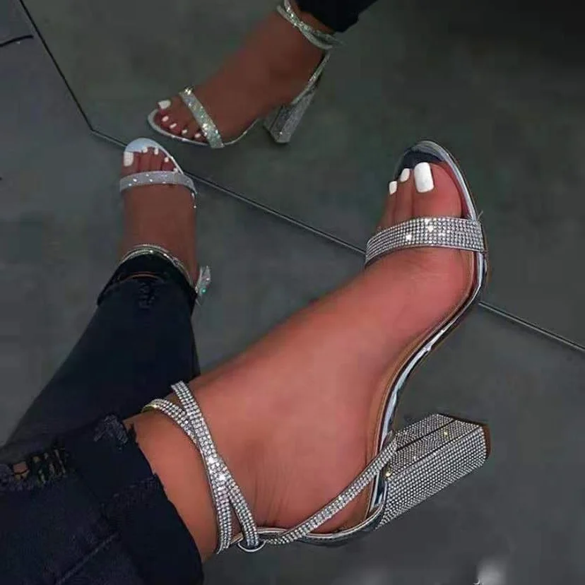 

Shiny Diamond European Style Fashion Chunky High Heels Sandals 2022 Arrival Sexy Platform Silver Rhinestone Open Toe Dress Shoes