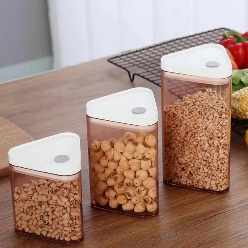 

Triangle Shape Airtight Plastic Food Storage Containers 4pcs Set, Transparent