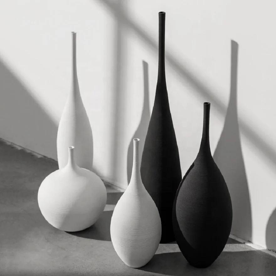 

Hot selling handmade black and white art Zen vase ceramic decoration living room porch TV cabinet decoration ceramic vase