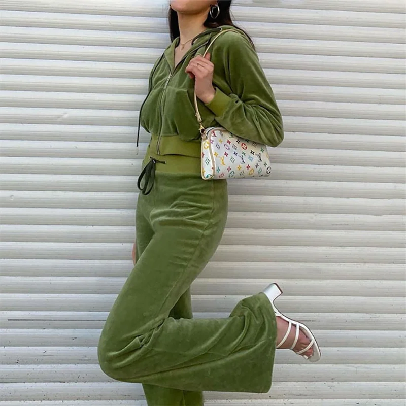 

2021 Wholesale Plain Women's Slim Fit Running Wear Gym 2 Piece Zipper Hoodie Velour Tracksuit Fall Set, Custom color