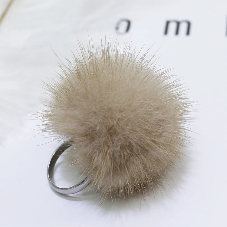 

Lovely real mink fur pom pom ring women girl fur ball rings gift fur accessory