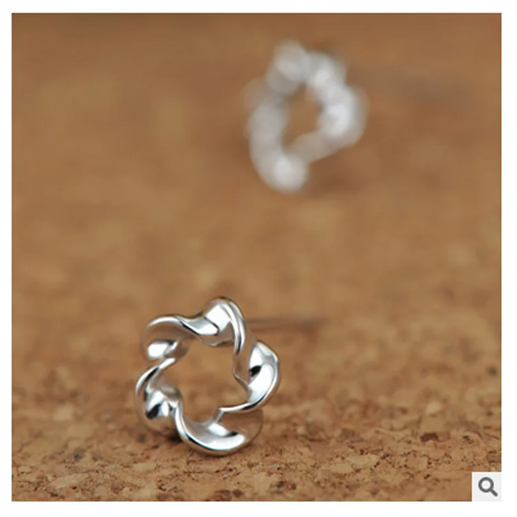 

Statement Sterling Silver Round Circle Stud Earrings S925 Sterling Silver Twist Earring, Golden sliver