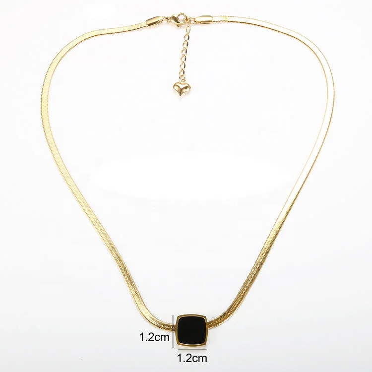 

Elegant Women Herringbone Snake Chain Necklace Blade Chains Sexy Choker Women Jewelry with Black Square Pendant, Gold color