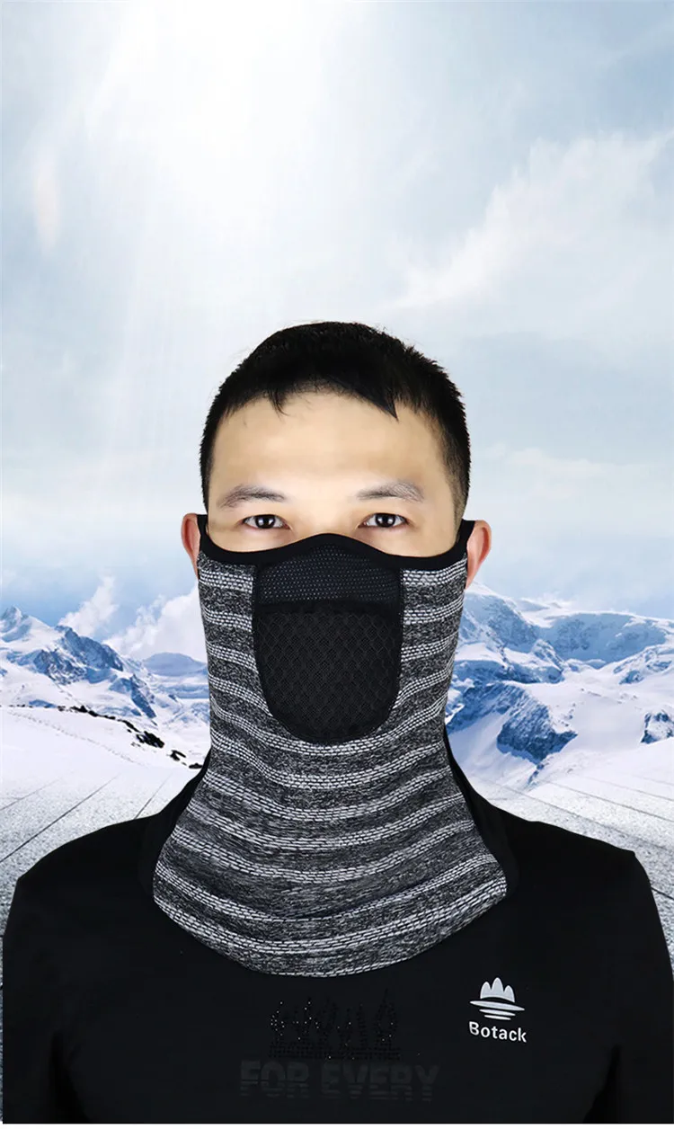 New Arrived High Quality Fashion Bandana Face Cover With Earloops 