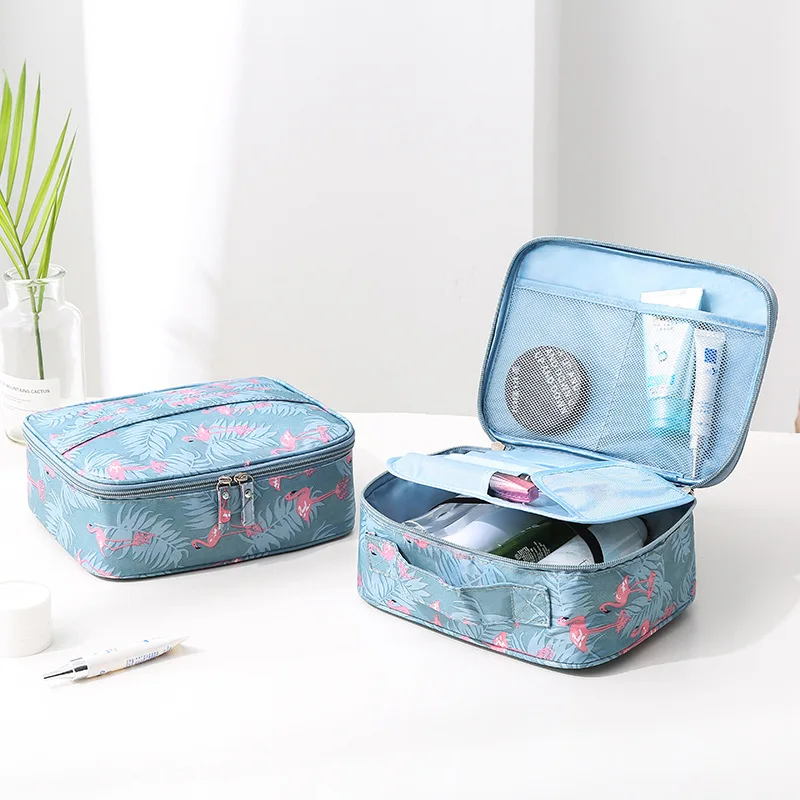 

Cheap Customized Waterproof Oxford Travelling Cosmetic Bag