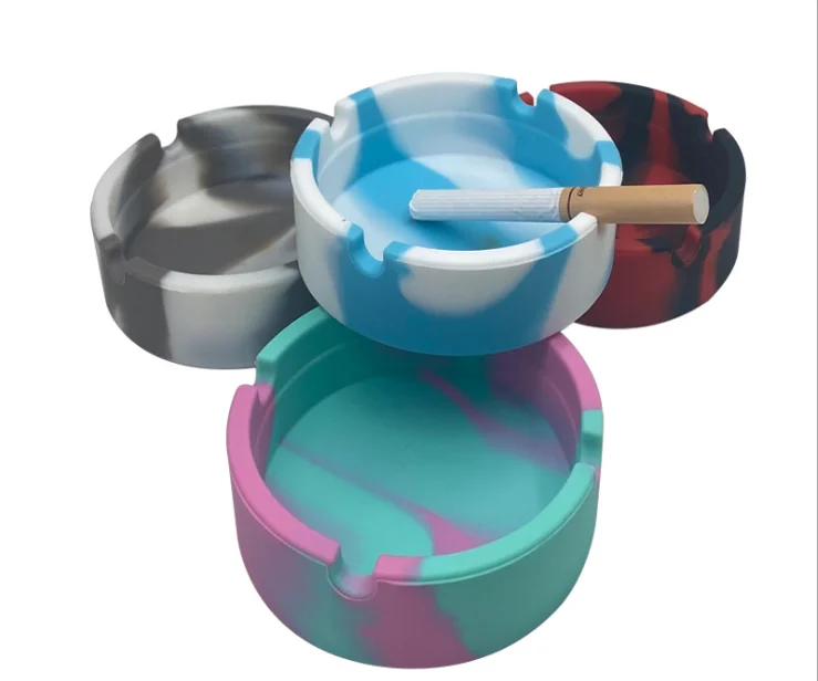 

Fall resistant Anti-scalding Portable Reusable Round Shape Cigarette Pocket ciger ashtray with sillicone