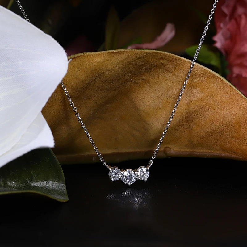 

starsgem three stone necklace AUMP184 18 karat white gold lab grown diamond necklace