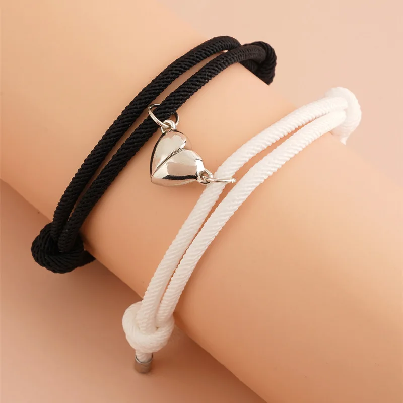 

2021 Fashion creative simple heart-shaped magnetic clasps knit lovers bracelet couples bracelet adjustable length, Gold