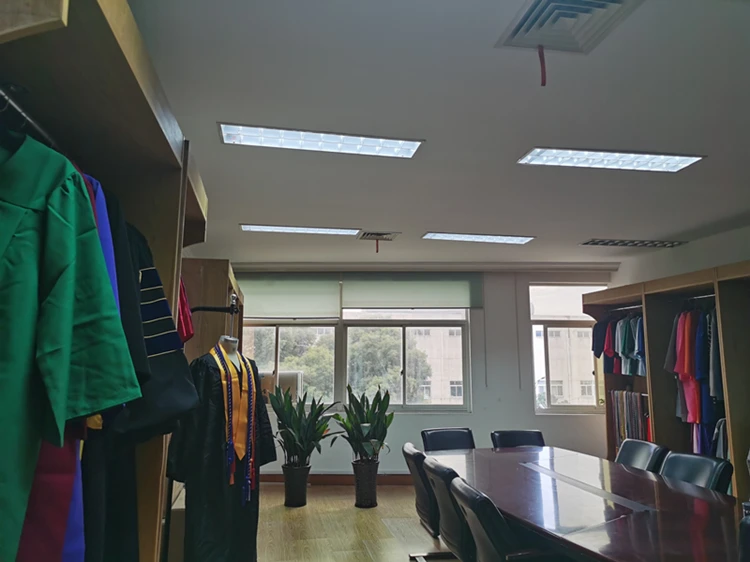 showroom 2
