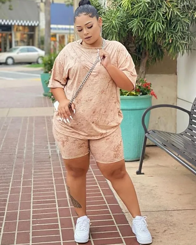 

HB849A New fashion plus size women dress clothing 2021 short sleeved shorts casual summer suit large size two-piece set, Khaki