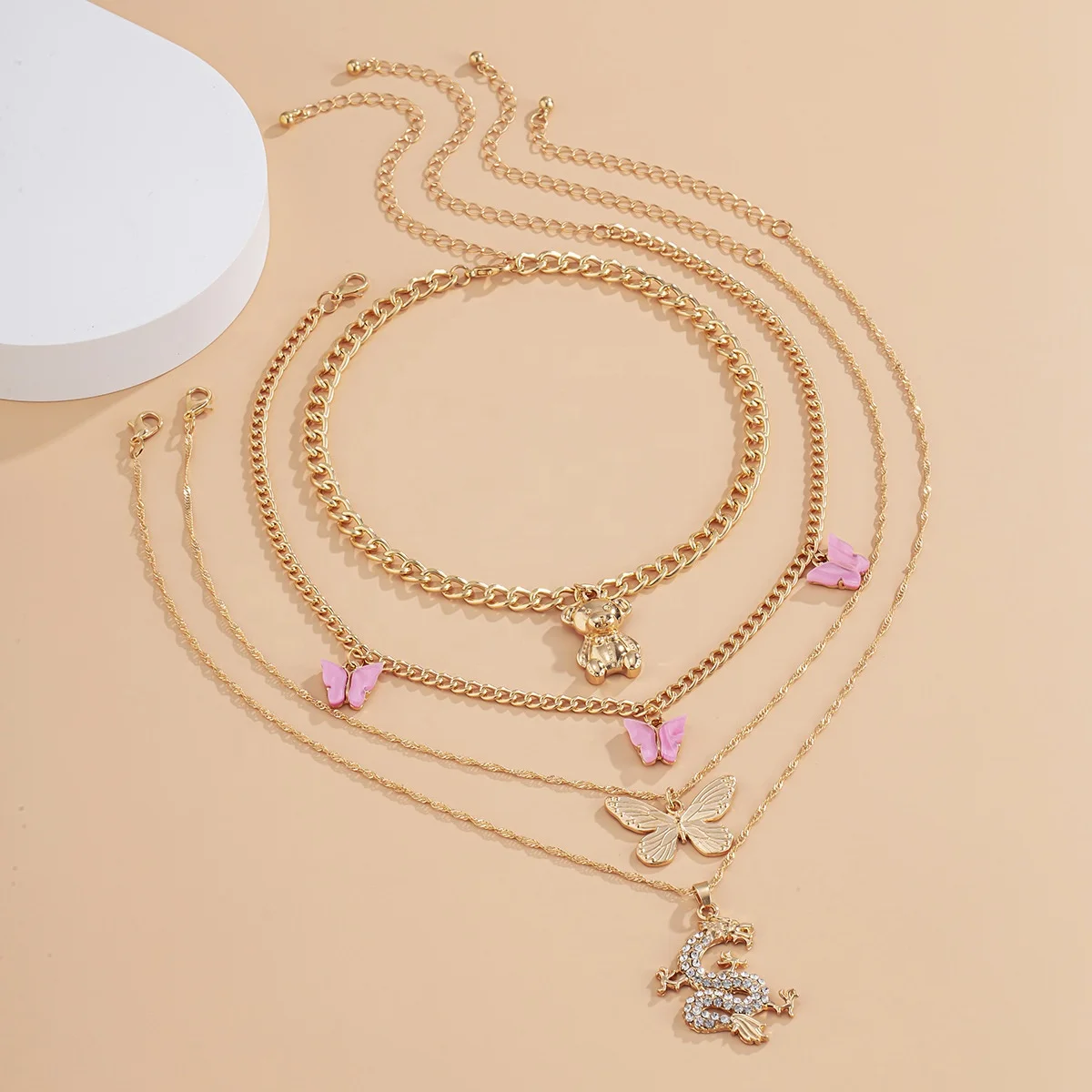 

Luxury New Trendy Golden Long Link Chain Necklace Luxury Bear Butterfly Pendant Charm Choker Necklace for Women Gift, Picture shows