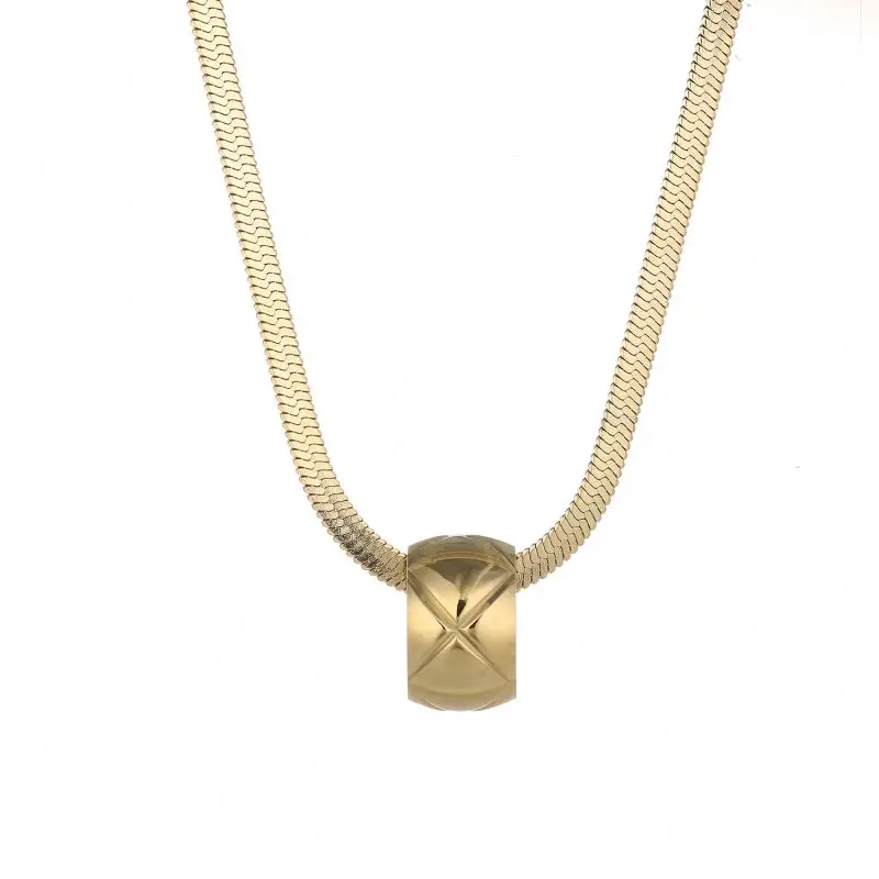

Unique Design Snake Chain Jewelry 14K Gold Plated Stainless Steel Round Pendant Necklace For Women, Customized color