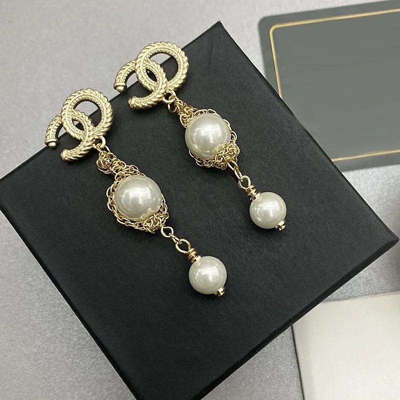 

2021 best seller for women's pearl CC earrings designer earrings popular brands, Yellow color