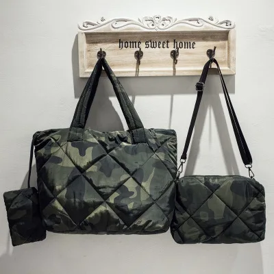 

2020 Hot Sale Women Camouflage Light Weight Hand Bag Fashion Fall Winter Ladies Puffer Bag, Camouflage or black