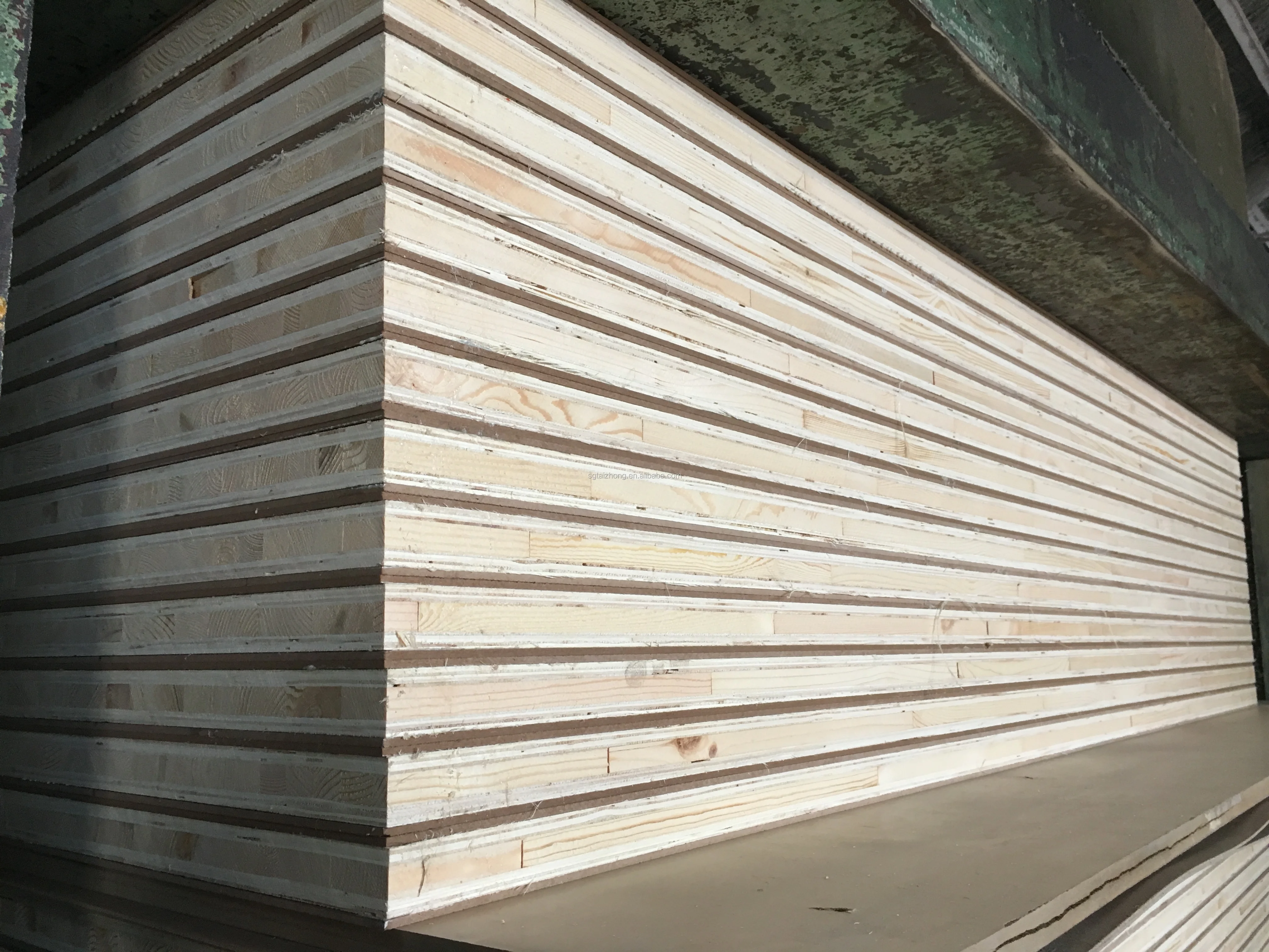 natural wood veneer pine core block board with various thickness