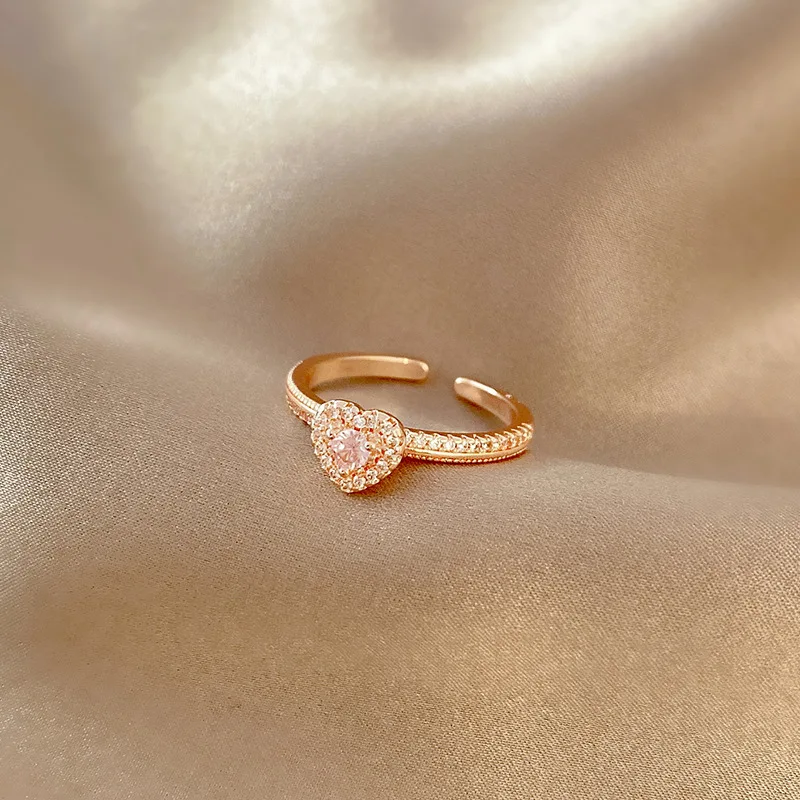 

Fashion Jewelry Open 18K Rose Gold Plated Heart Shaped Ring Resizable Iced Out Cubic Zirconia Love Heart Promise Ring For Women