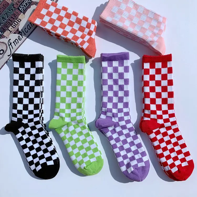 

Funky Harajuku Street Checkerboard Pattern Socks Unisex Fashion Hip Pop Spots Skateboard Socks Men Women Checkered Socks