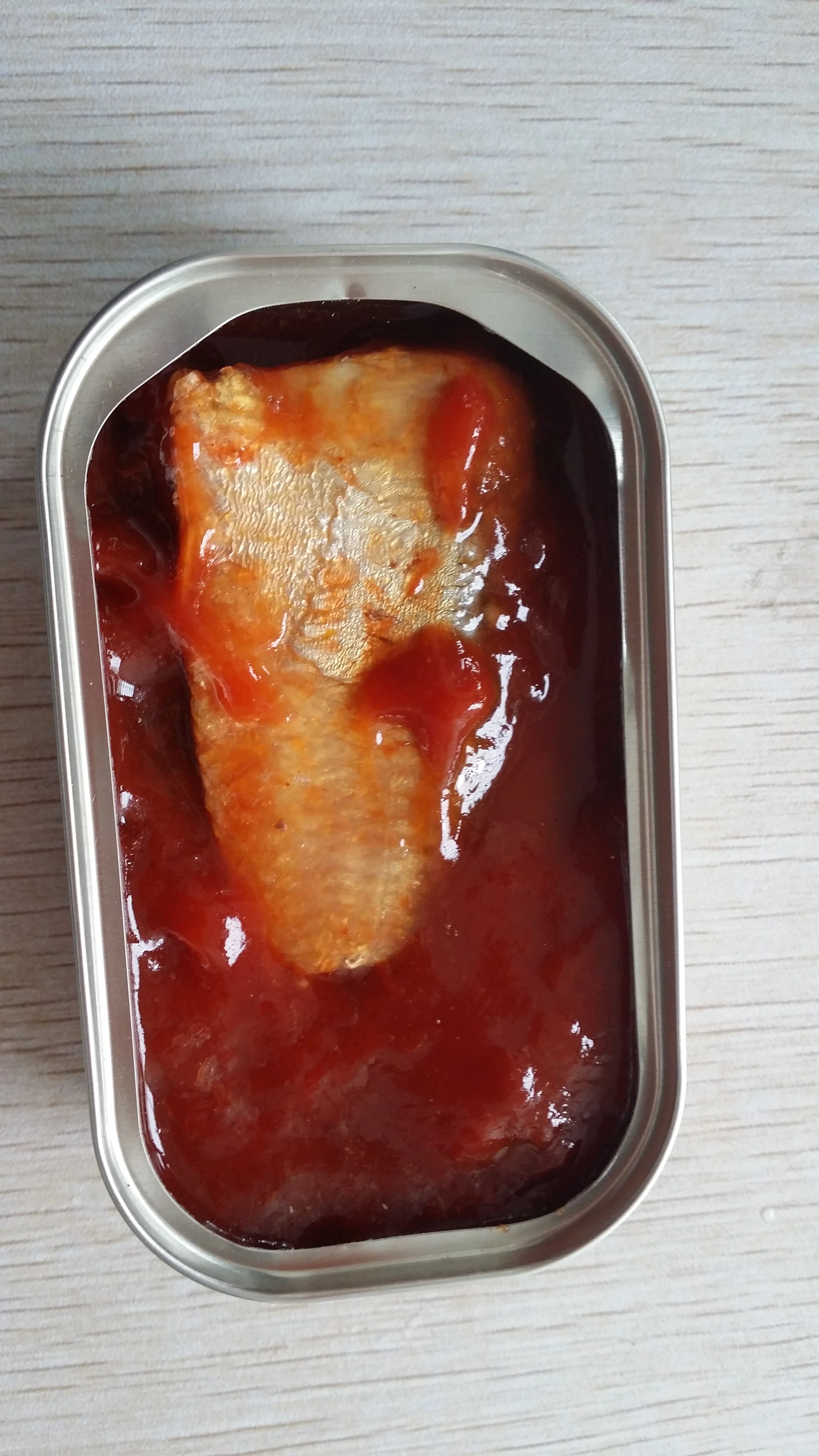 
2020 Amazon Hot Canned Fish Canned Sardines in Tomato Sauce 