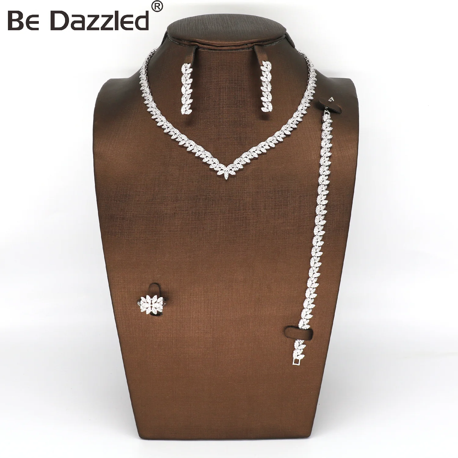 

Bedazzled Jewelry Making Suppler OEM ODM AAA+ Zircon 18K Gold Jewelry Sets Fasion Design American European Jewellery Sets