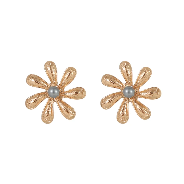 

Samoa 2021 Newest Hawaiian 14K Gold Daisy Stud Earrings Suitable for Sweet Girls, Golden