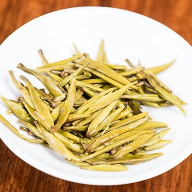 
Free Samples Yellow Tea Junshan Yinzhen Customized Gift Box Metal Can for Friend Family 