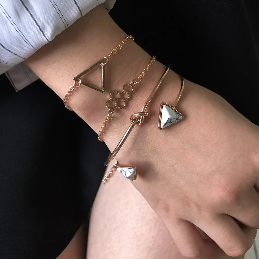 

Charm Boho Bracelet Women Trendy Hot Selling Bracelet Fashion Geometric Alloy Resin Jewelry Four-Piece Snake Bracelet, Gold color