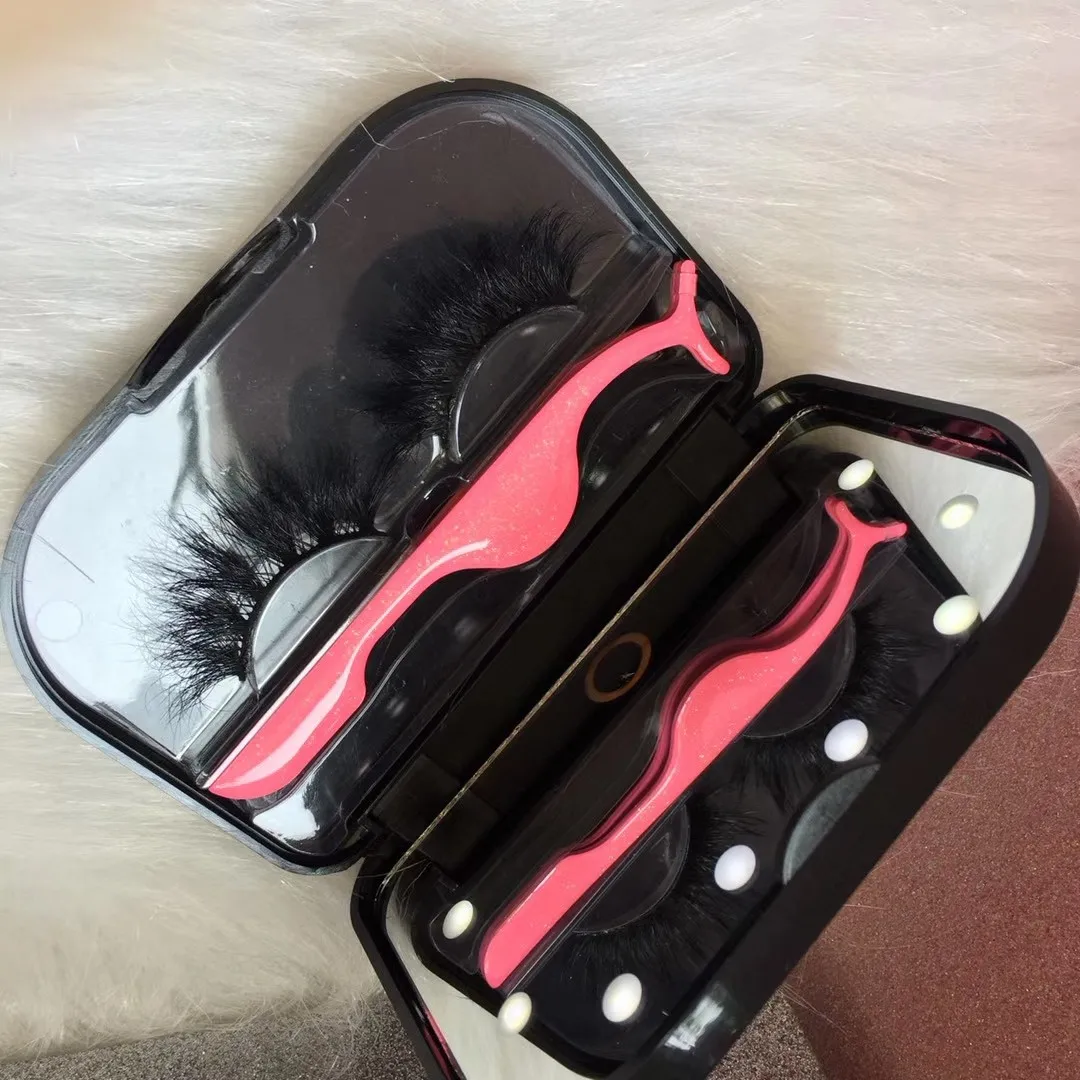 

Lash Case With LED Light Aid Eyelash Kits 1 Pair Tray Eyelash Fashion Portal Boxes For 3D Silk Lashes Lash Display Storage, Natural black color