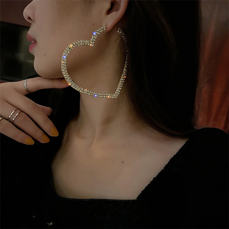 

Hot Selling Heart Shape Earrings For Women 2021 Rhinestone Love Heart Hoop Earrings, As shown