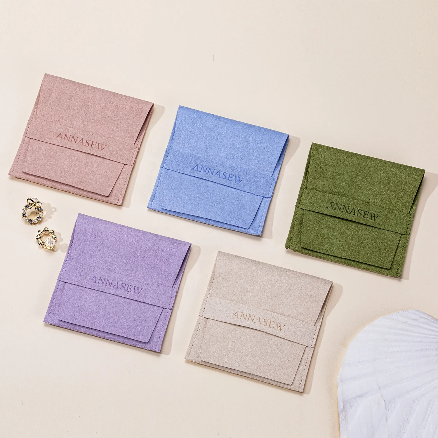

2022 Luxury Jewelry Box Custom Logo Bracelet Packaging Necklace Box Paper with Microfiber Pouch, Customized color