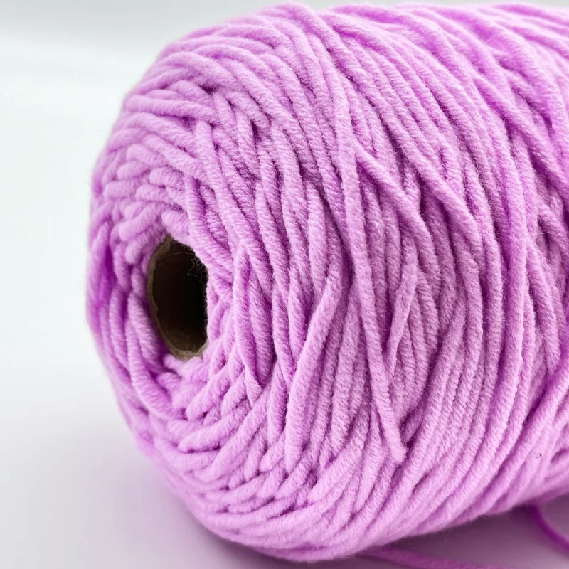 600g Rug Tufting Yarn Tufting Acrylic Yarn Milk Cotton Yarn 8 Ply Tufted Carpet