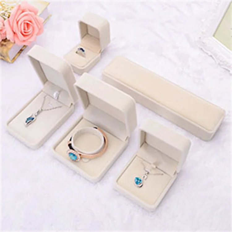 

Luxury earring ring velvet gift box custom logo wholesale jewellery jewelry packaging box for ring studs