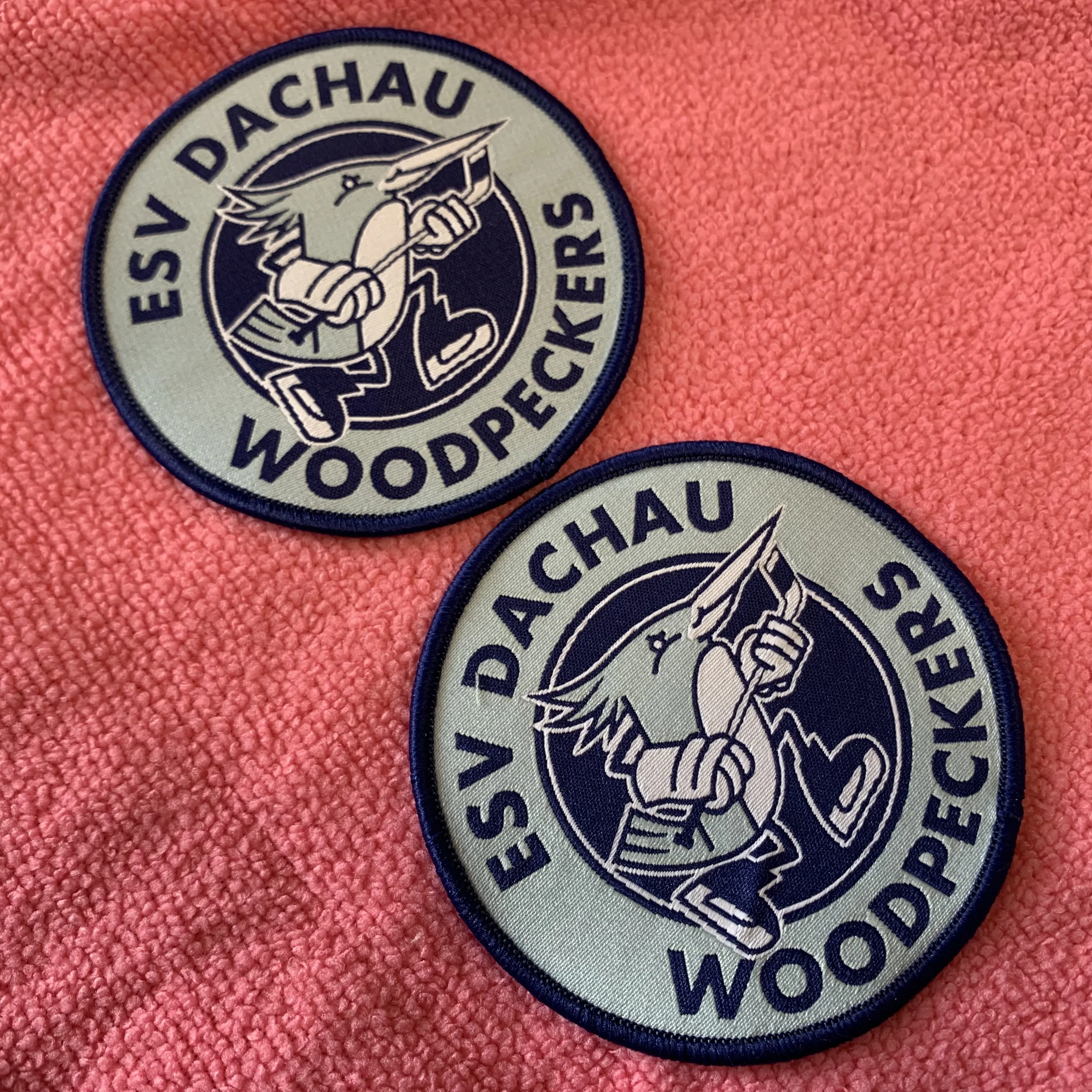 Hot Selling Sustainable Outdoor Uniform Taffeta Woven Label Badgenew logo Overlocked Border Clothing Woven Patch for Bags