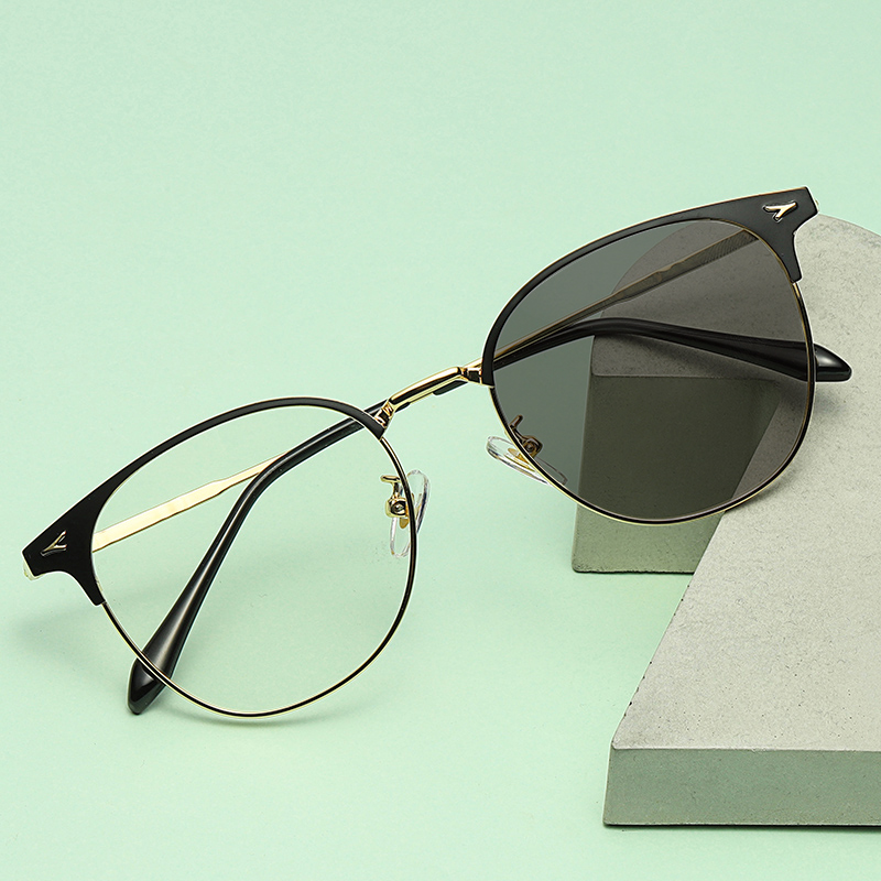 

Hot Sale Metal Photochromic Stainless Eye Wear Blue Light Blocking Photochromic Glasses Eyewear Manufacturer