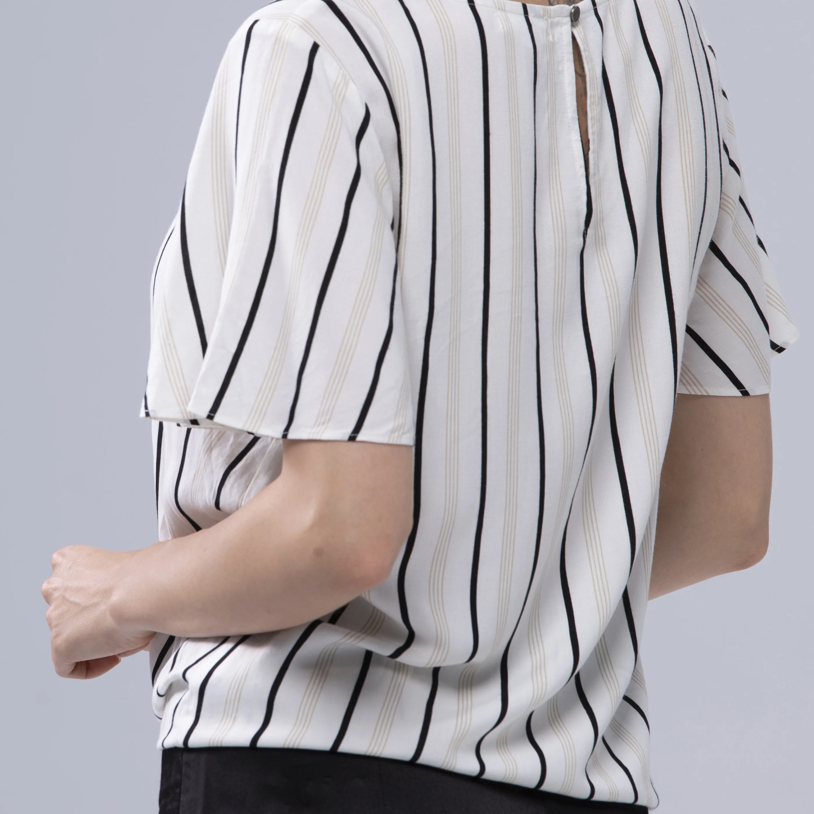 

Casual Cute Striped Summer Fashionable Elegant Short Sleeve Woman Front Knot Tops Blouses