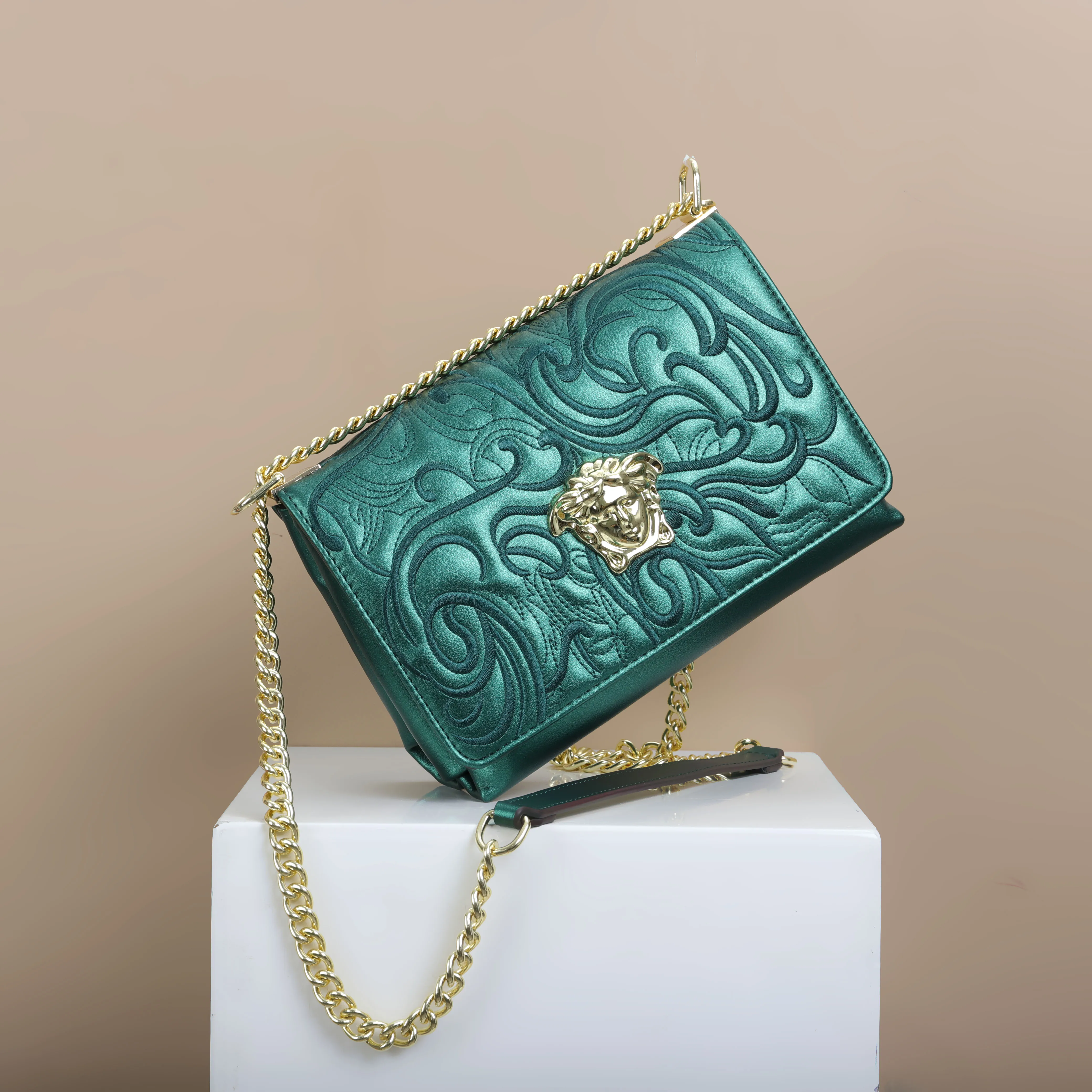 

Eye-Catching Ladies Shoulder Bags 2022 Side Bags For Girls crossbody Chain designer ladies bags purses and handbags fo women