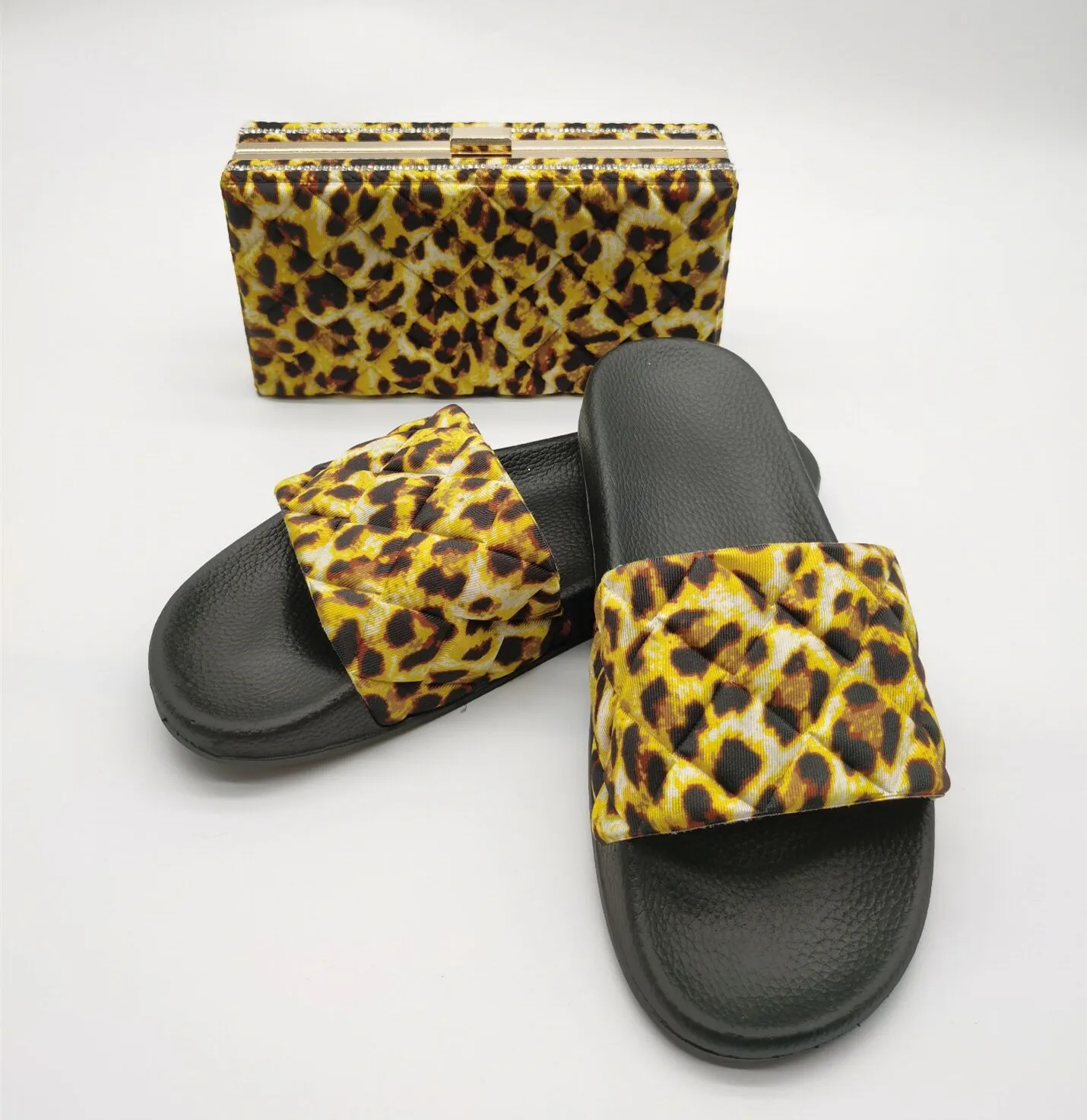 

Leopard printed Clutch and matching shoe slipper square lattice hot hit emboss fabric summer Hasp Fabric square bag set, Colorful
