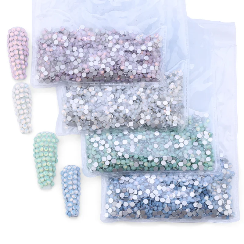 

Qiao SS5-SS20 Round Silver Base Opal Rhinestone Nail Crystal For Nail Decals
