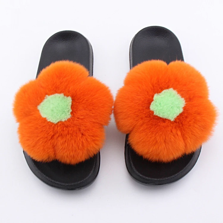 

Jtfur Wholesale PVC Sole Fluffy Plush Cute Woman Fur Slides Raccoon Fur Flower Slippers for Girls, Customized color