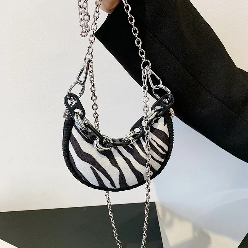 

2021 New Fashion Striped Handbag Female Thick Chain Women Armpit Hand Bags Female Luxury Popular Crescent Messenger Small Bag, As picture