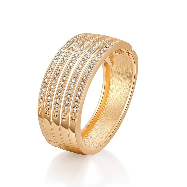 

Dina Wholesale Vintage Wide Gold Plated Crystal Hollow Geometric Bangle Bracelet For Gifts