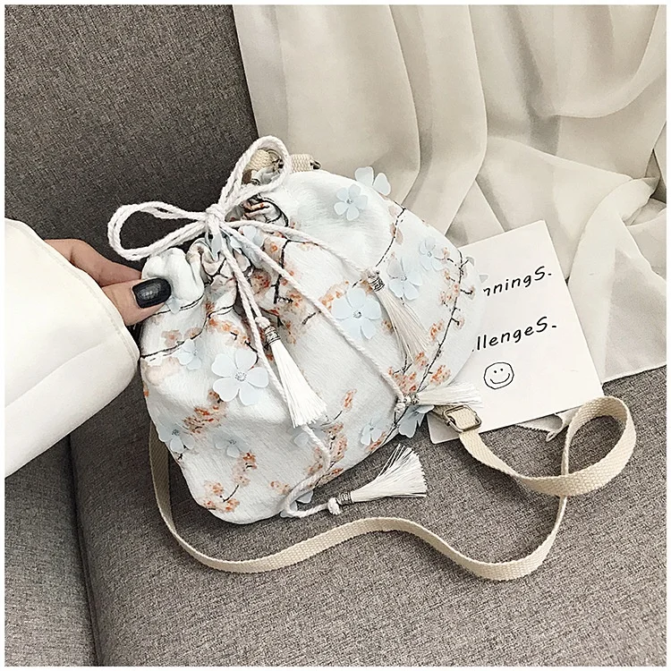 

2022 new fashion and fresh canvas shoulder bag crossbody shoulder bag women's