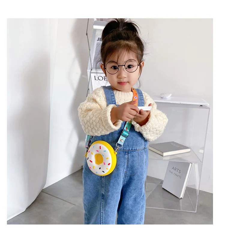 

Cute kids mini crossbody bags 2022 kawaii doughnut little girl small coin wallet pouch bag baby girls money change purse, As the pictures
