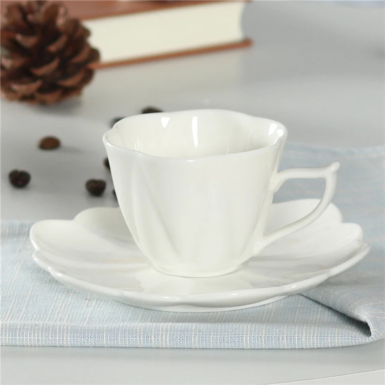 High quality modern design porcelain tea cups customized ceramic coffee cup with saucer.JPG