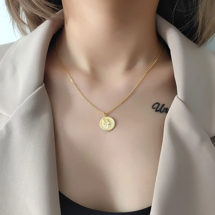 

S925 Sterling Silver Necklace Female Silver Jewelry Portrait Round Coin Pendant Short Clavicle Chain, Picture shows