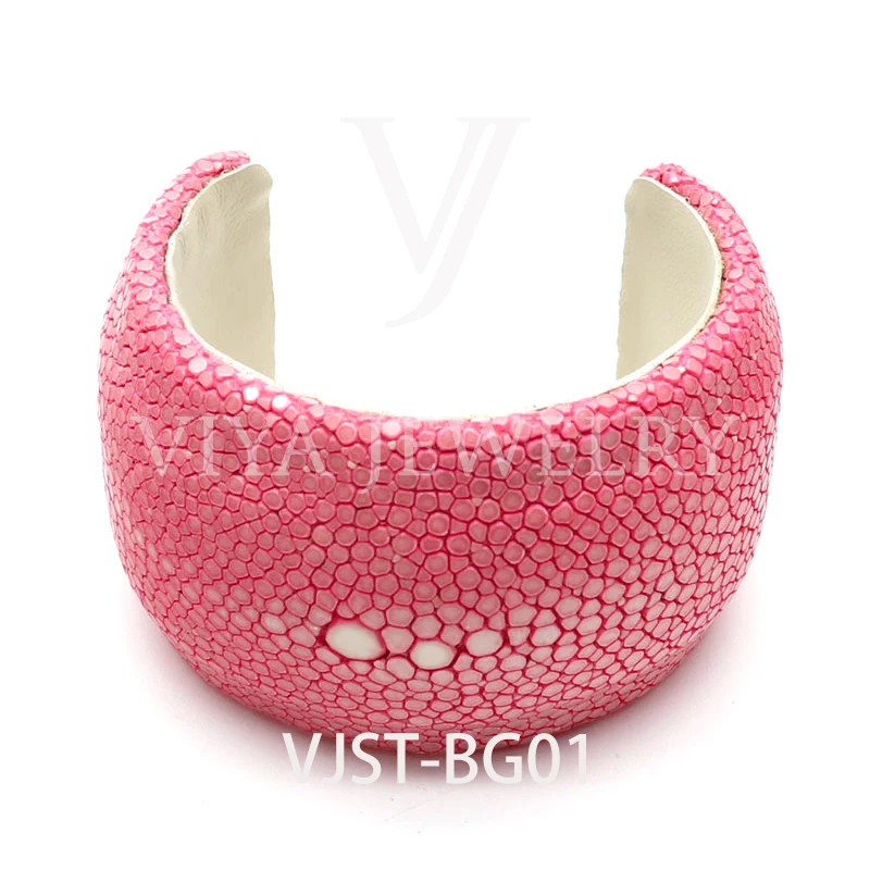 

Free Shipping Classic Fashion Stingray Leather Cuff Bracelet