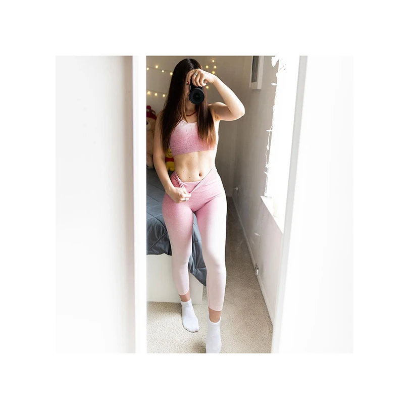 

New 2021 Customized Colors and Sizes Seamless Yoga Set for Exercise and Yoga